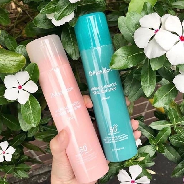 Xịt Chống Nắng Toàn Thân JMsolution Chiết Xuất Ngọc Trai SPF50+ PA++++ Marine Luminous Pearl Sun Spray 180ml