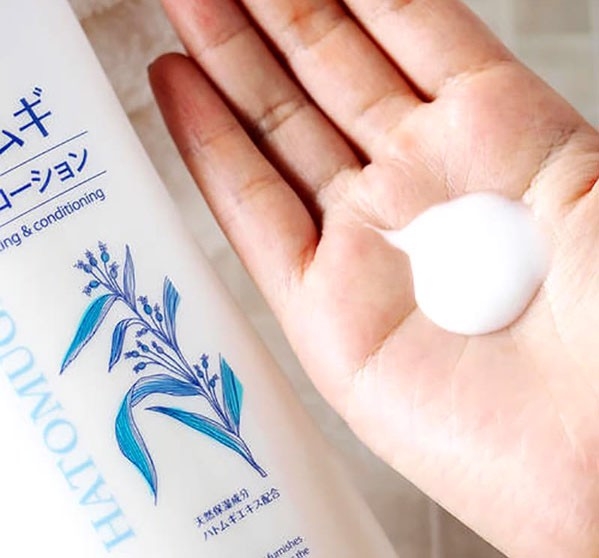 Sữa rữa mặt tẩy trang Hatomugi The W Cleansing Foam 130g