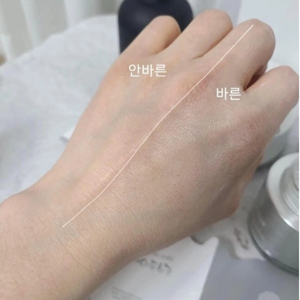 Set Kem Dưỡng Da Cá Hồi Salmon oil cream và Hwa sa a cream Cre8skin mini 20gx2