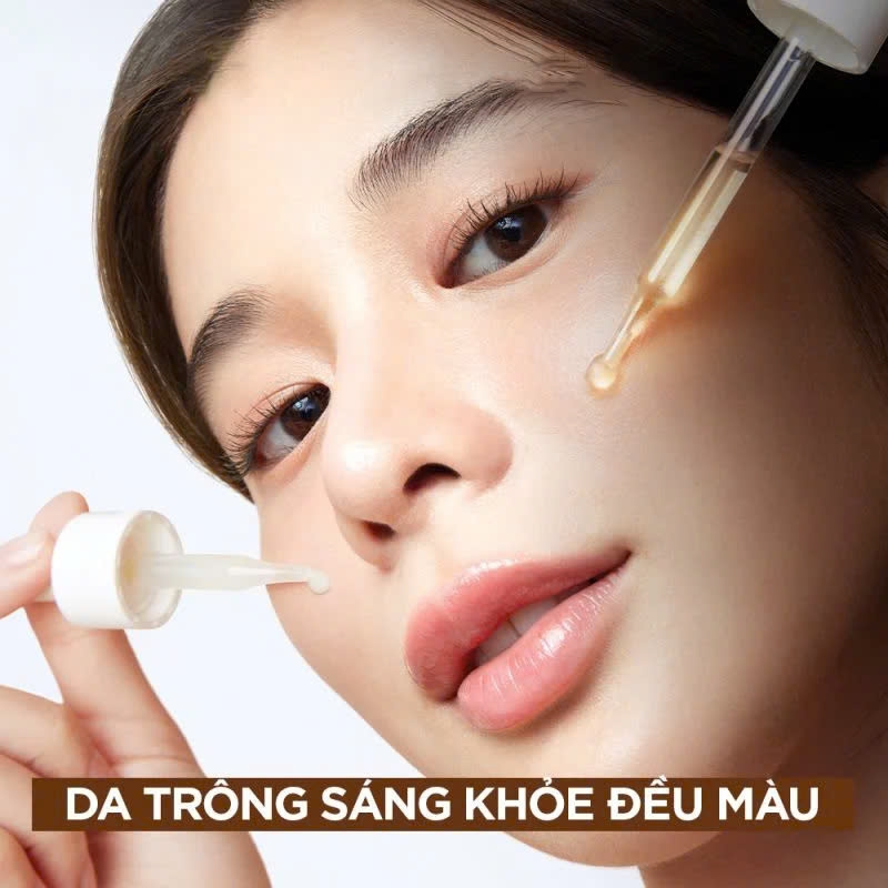 Tinh Chất Dưỡng Sáng Da, Mờ Thâm Ban Đêm Garnier Skin Naturals Bright Complete Overnight Booster Serum 30ml