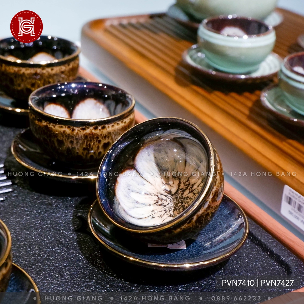 Bộ ấm chén Đại mã não vẽ vàng