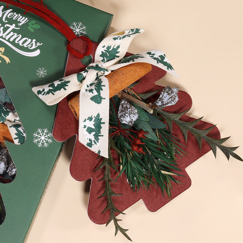 Thẻ thơm treo tủ 8651