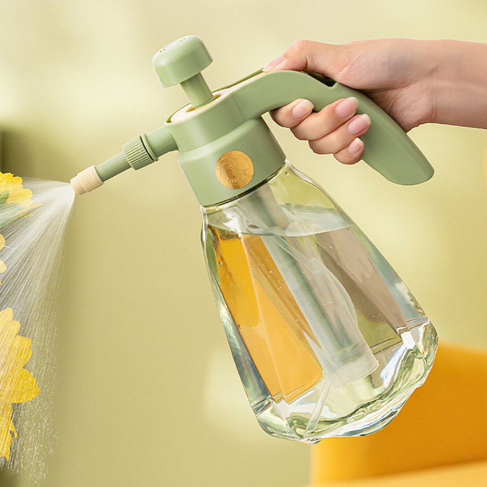 Bình tưới cây 1500ml QC 8076