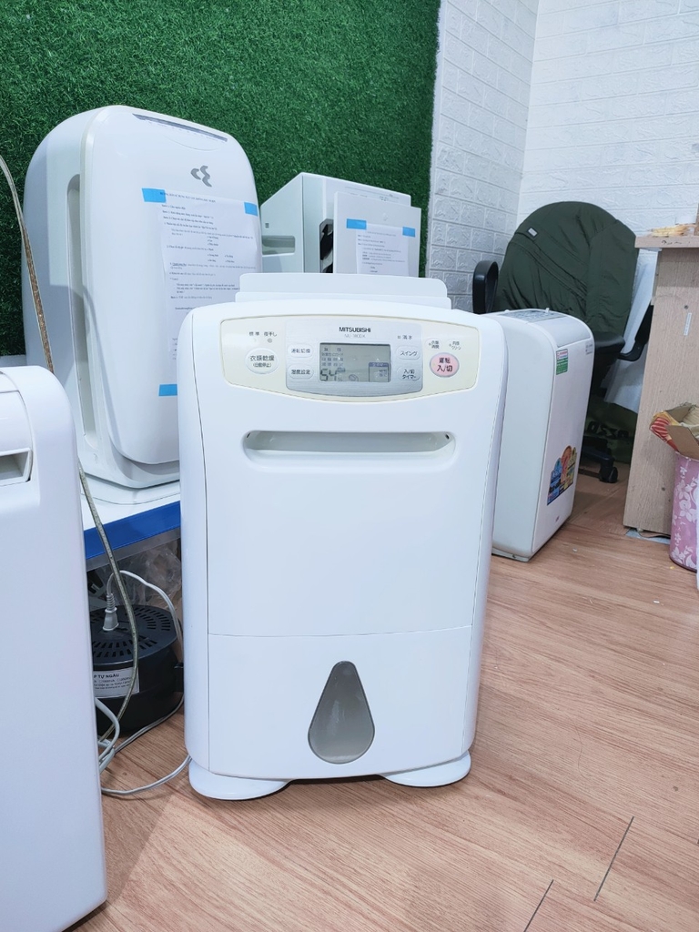 Máy Hút ẩm siêu lớn Mitsubishi MJ-180DX cho phòng <80m2 ( có màn hình độ ẩm hiển thị )