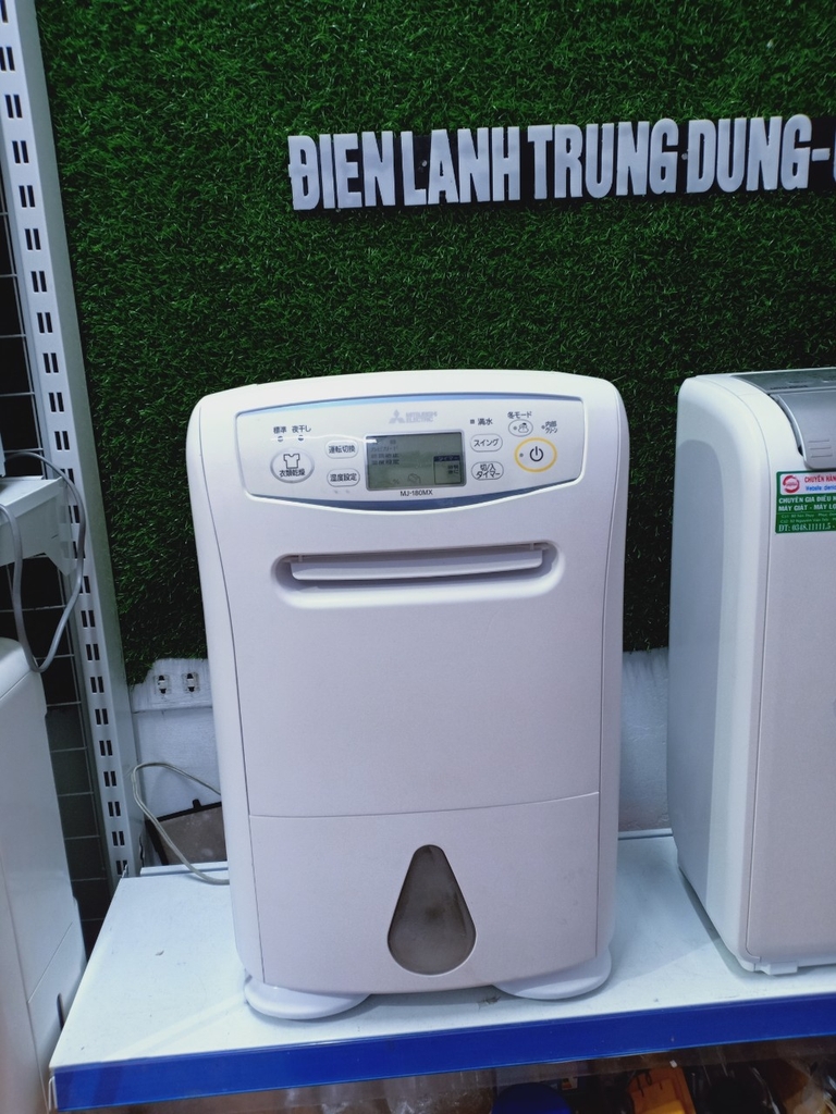 Máy Hút ẩm siêu lớn Mitsubishi MJ-180aX cho phòng <80m2 ( có màn hình độ ẩm hiển thị )