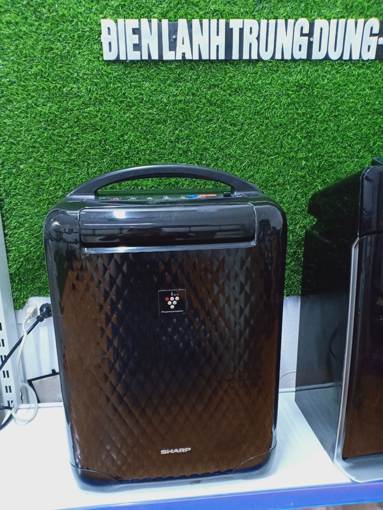 Máy Hút ẩm Sharp CV-W80-b  cho phòng <30m2 có bánh xe di chuyển