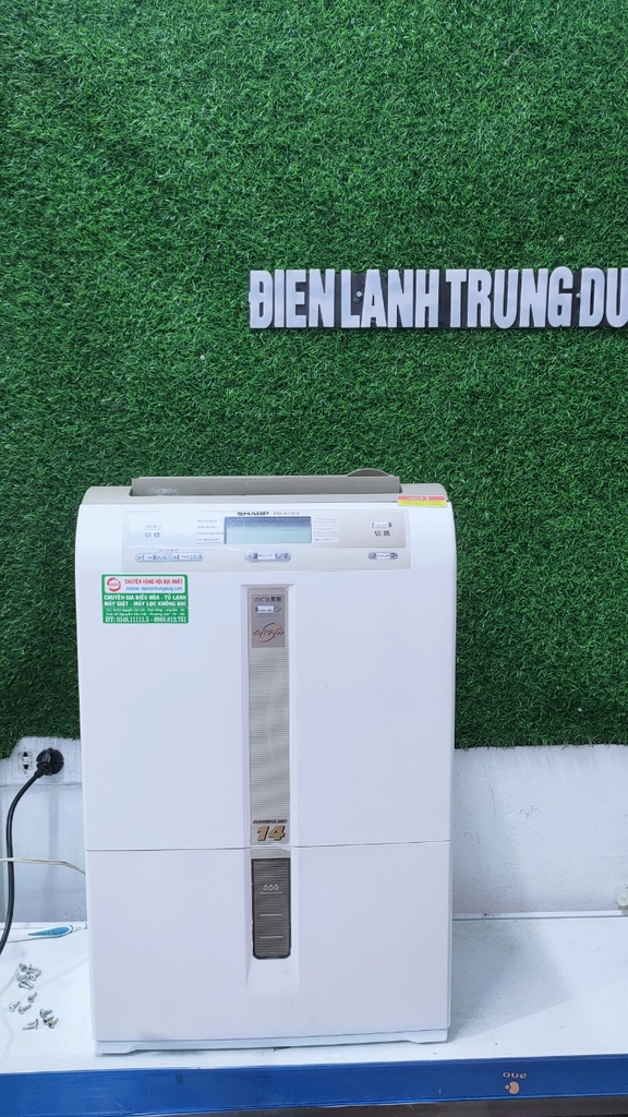 Máy hút ẩm Sharp  DW-K14FX dành cho diện tích <70m2