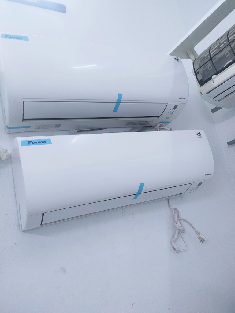 Điều hòa Daikin nhật bãi 12000btu 2 chiều - inveter + khử khuẩn steamer đời cao sử dụng gas R32