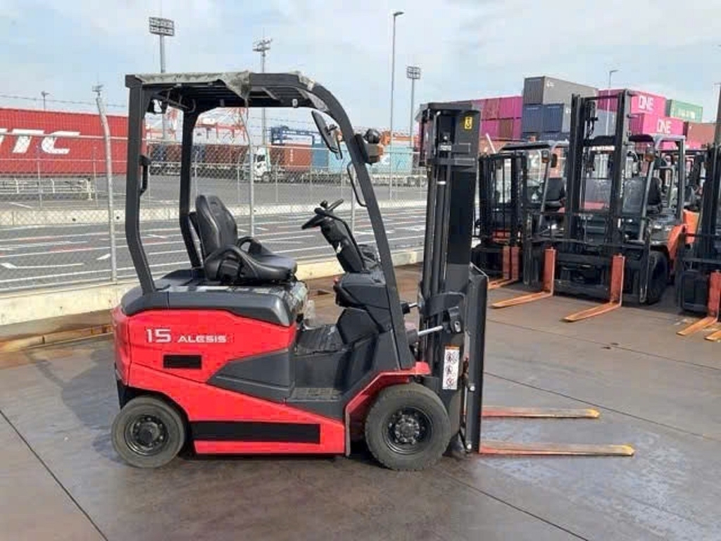 xe nâng điện 1,5 tấn