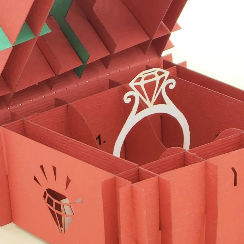 Pop-Up Ring Box Pirouettes the Ring Like a Blooming Flower When You Open It  | Packaging design, Jewerly packaging, Creative packaging design