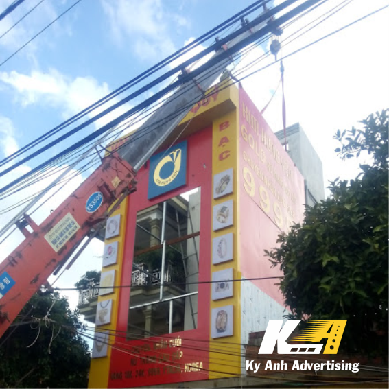 ỐP MẶT DỰNG CỬA HÀNG 01