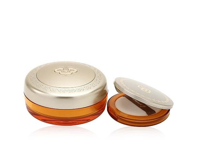 TẠI SAO PHẢI DÙNG PHẤN PHỦ TRANG ĐIỂM CHO DA