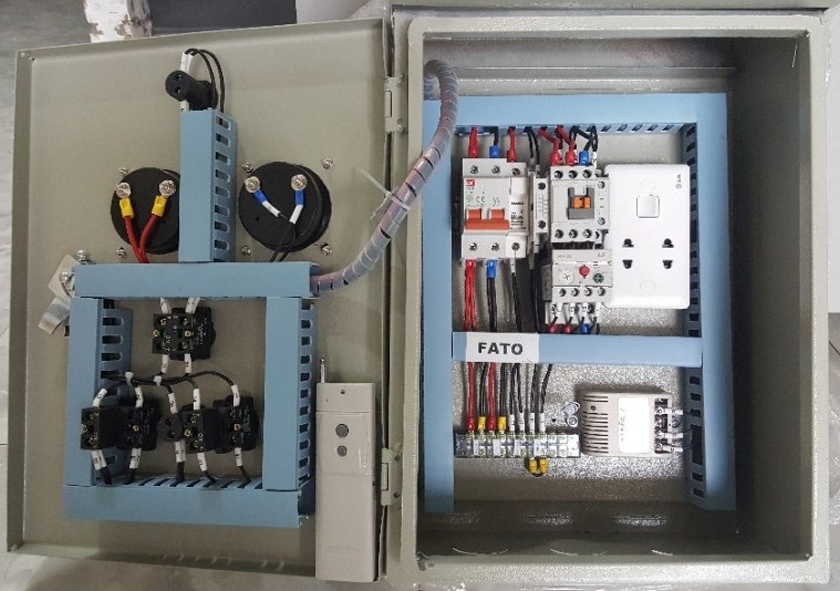 Tủ điều khiển hệ thống bơm bằng Remoter 500m