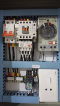 Tủ điều khiển hệ thống bơm bằng hẹn giờ tự động