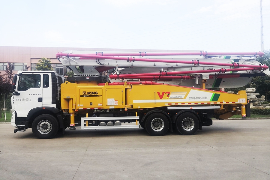 Bơm cần XCMG 50M - Bán Xe Bơm bê tông cần 50M XCMG