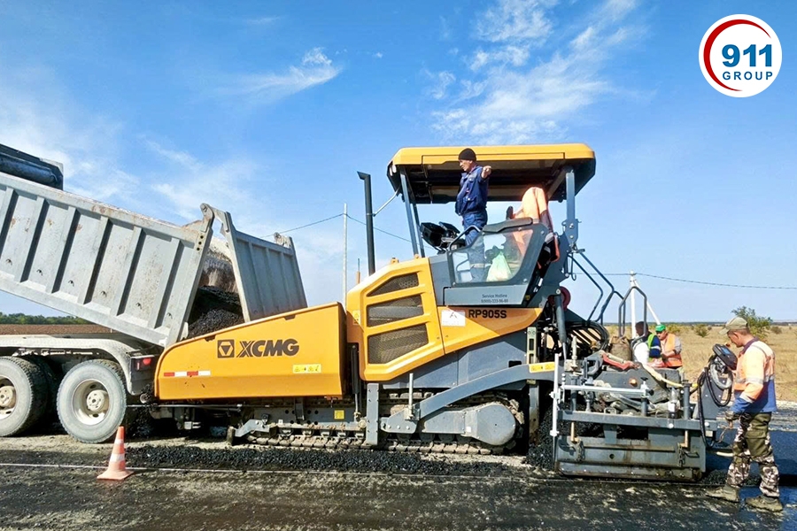 Máy rải nhựa XCMG RP905S