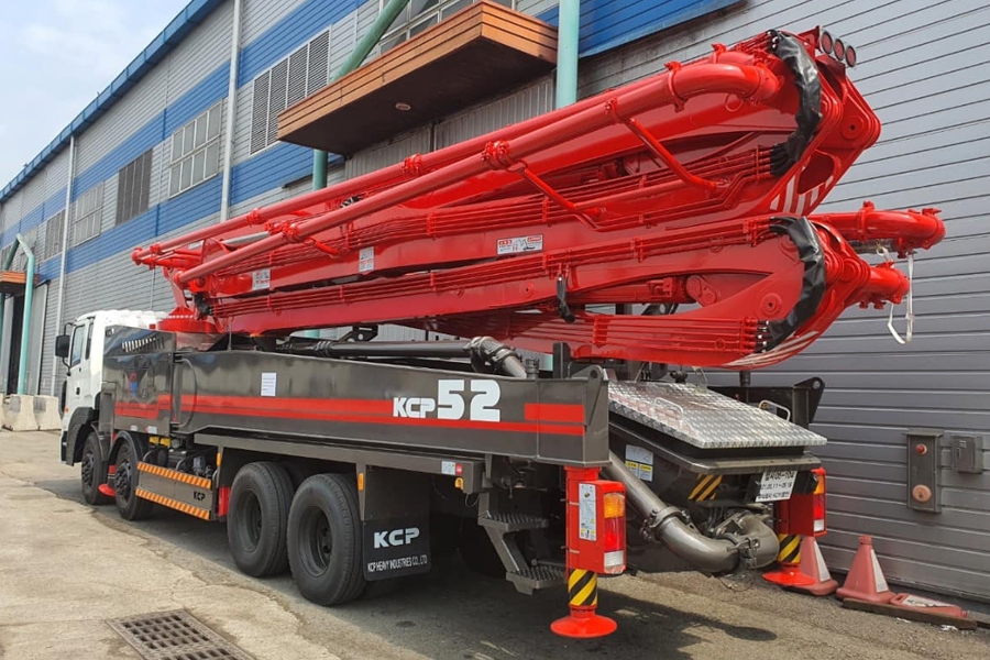 Bơm cần KCP 52M 5 đốt - KCP52ZX170 xe cơ sở Hyundai HD360