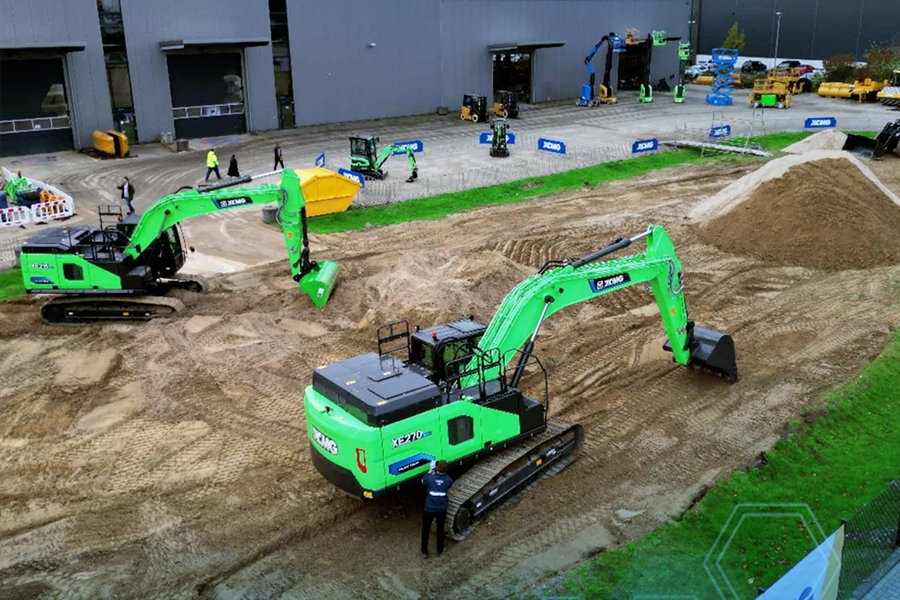 Máy xúc đào ĐIỆN bánh xích XCMG gầu 1.45 m3 Model: XE270EV