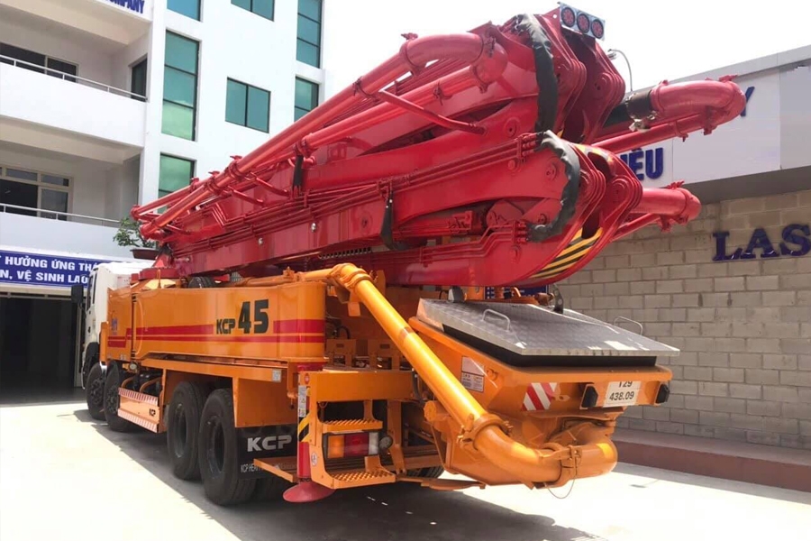Bơm cần KCP 45M 5 đốt - KCP45ZX170 xe cơ sở Hyundai HD310