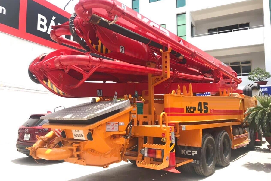 Bơm cần KCP 45M 5 đốt - KCP45ZX170 xe cơ sở Hyundai HD310