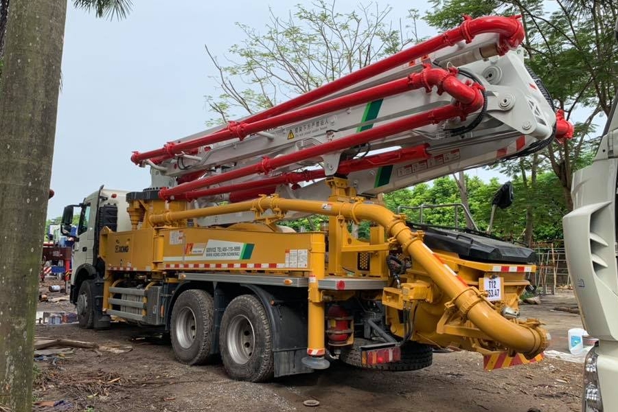 Bơm cần XCMG 40M - Bán Xe Bơm bê tông cần 40M XCMG
