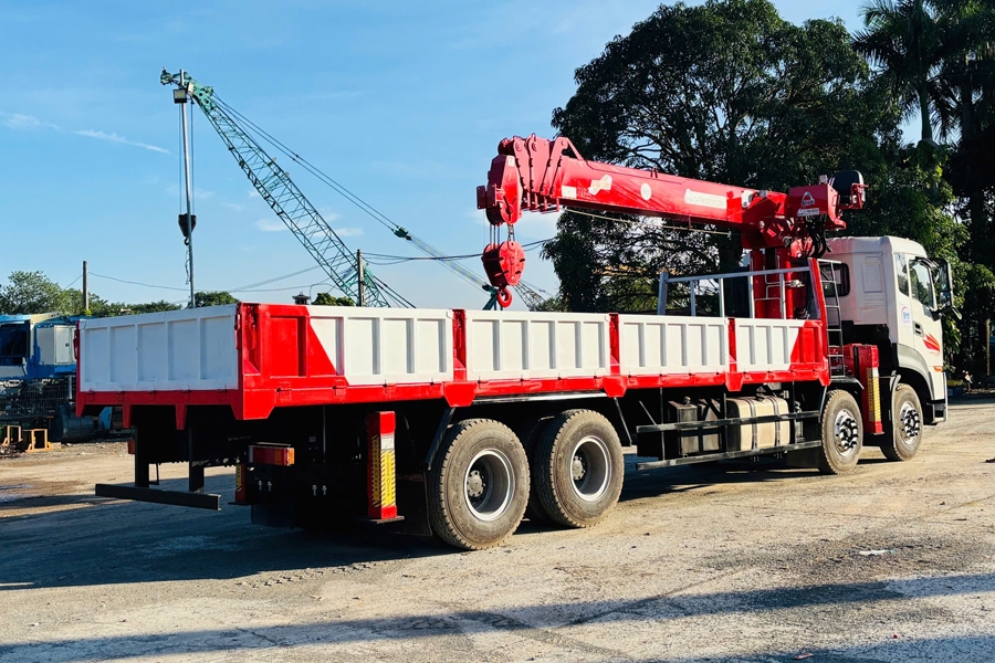 Xe cẩu tự hành 12 tấn Z-Ton - Model: Atom 1205