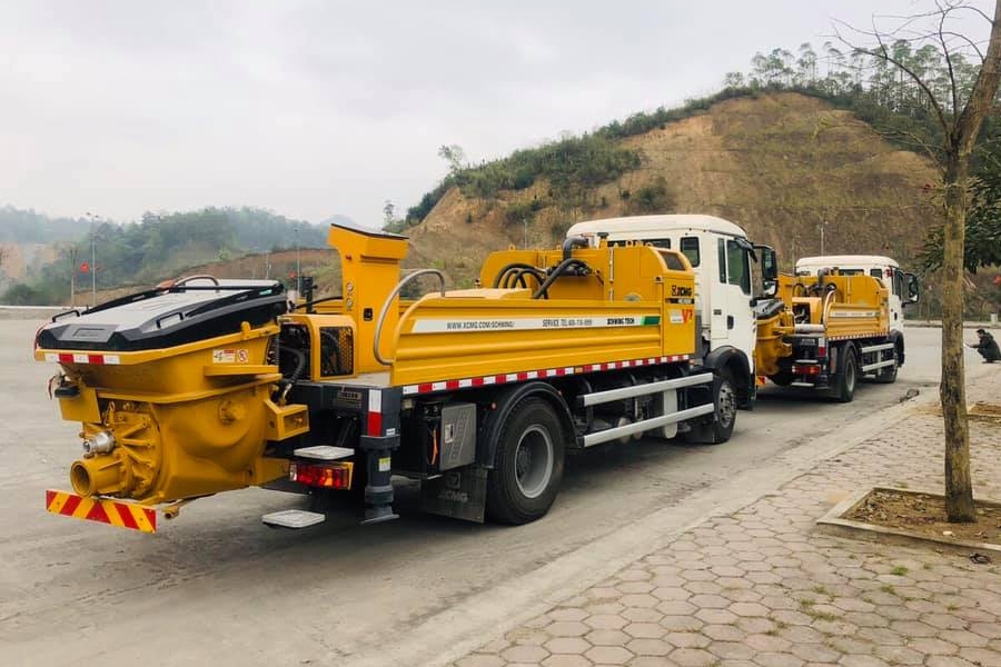 Bơm Tự hành XCMG Ap 18 đến 26 - Xe cơ sở Howo 2 chân