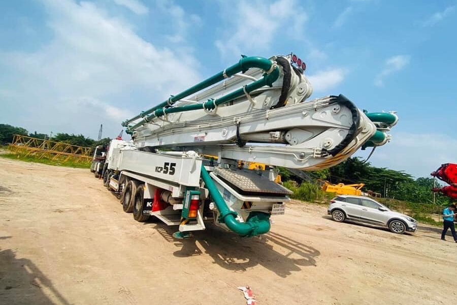 Bơm cần KCP 55M 5 đốt - KCP55ZX170 xe cơ sở Hyundai HD360