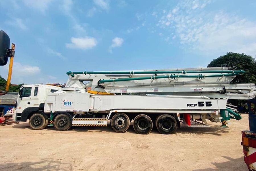 Bơm cần KCP 55M 5 đốt - KCP55ZX170 xe cơ sở Hyundai HD360