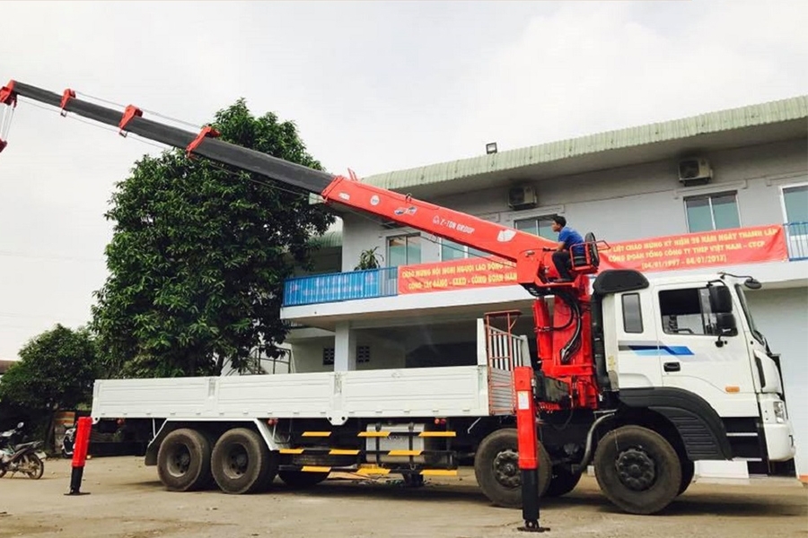 Xe cẩu tự hành 12 tấn Z-Ton - Model: Atom 1205