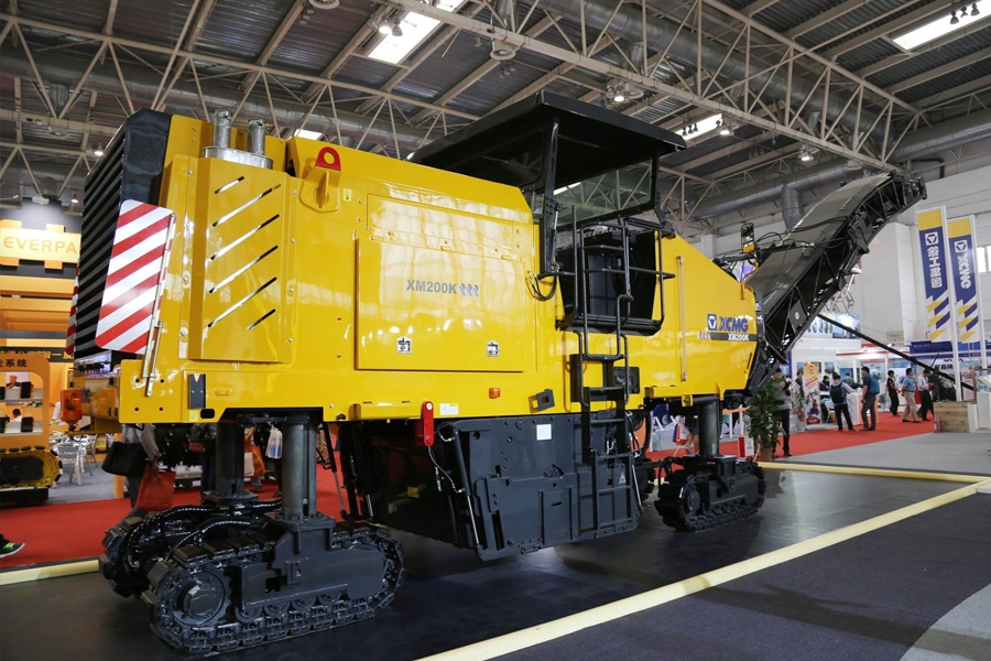 Máy cào bóc XCMG tải trọng 32,5 Tấn. Model: XM200K