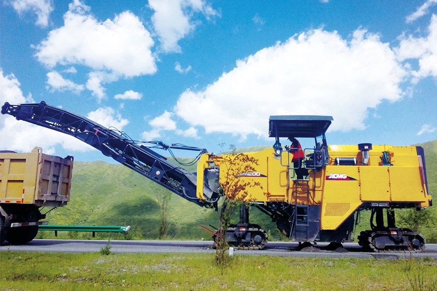 Máy cào bóc XCMG tải trọng 32,5 Tấn. Model: XM200K
