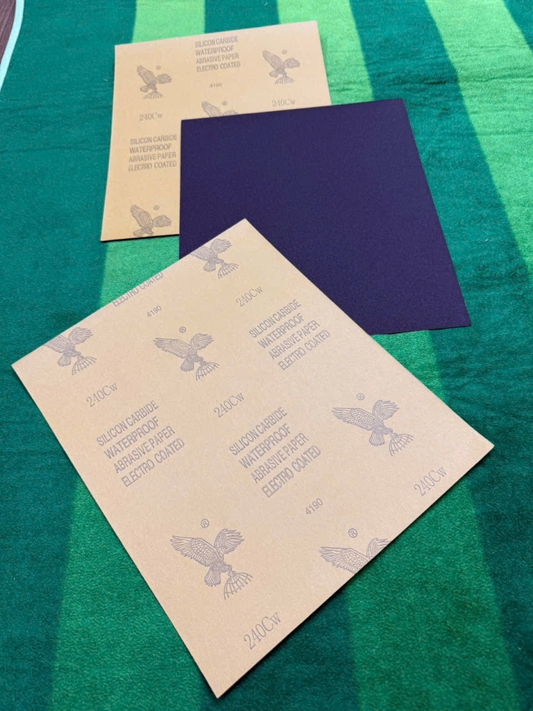 Giấy giáp Đại Bàng P240, kích thước 230x280mm, màu xám chịu nước