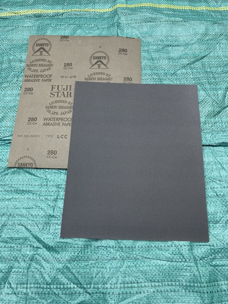 Giấy giáp tờ Fujistar Sankyo, độ nhám P280, kích thước 9'x11'', màu đen
