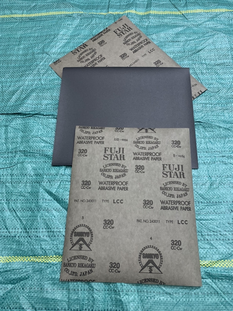 Giấy nhám thái đen Fujistar Sankyo, độ nhám 320, kích thước 9''x11''