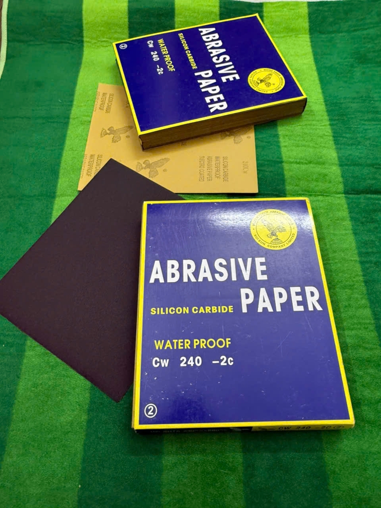Giấy ráp thô #240 Đại Bàng, mã Cw - 2C, kích thước 230mmx280mm