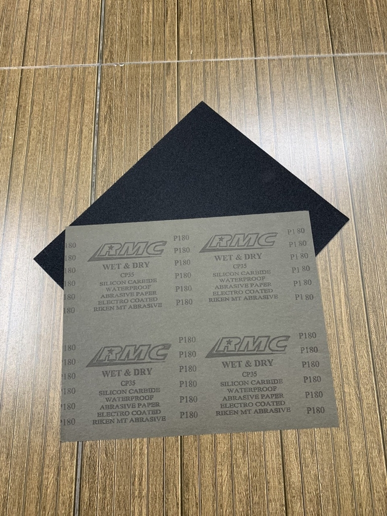Giấy ráp thô P180 RMC CP35 kích thước 9''x11'' chịu nước màu xám
