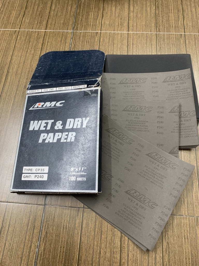 Giấy ráp thô P240 RMC CP35 kích thước 9''x11'' chịu nước màu xám