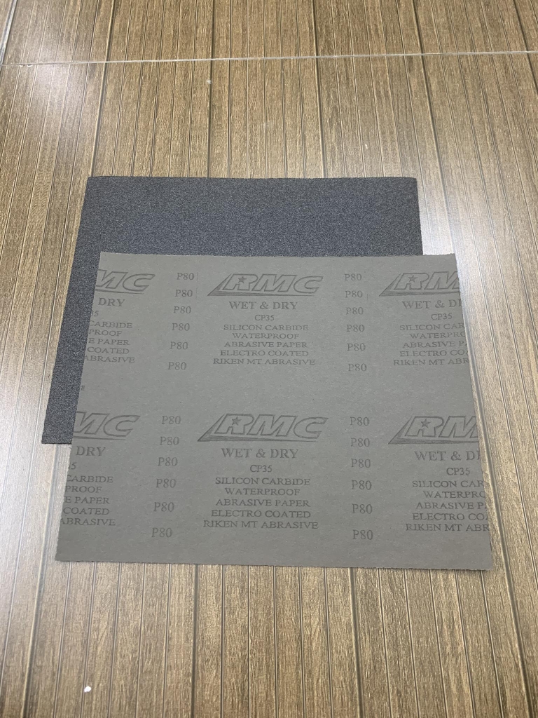 Giấy ráp thô P80 RMC CP35 kích thước 9''x11'' chịu nước màu xám