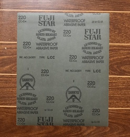 Giấy nhám tờ Fujistar chịu nước, mã SP LCCS-CW, độ nhám P220, màu đen