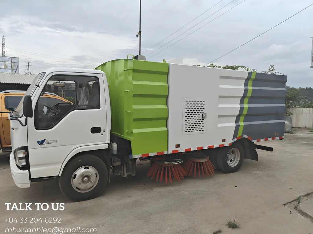 Xe Quét Hút Bụi Isuzu–Zoomlion 5 Khối ZLJ5073TSLQLE5