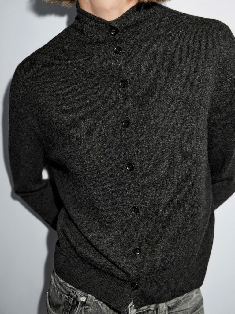ÁO CARDIGAN DỆT KIM CỔ CAO 100% LEN