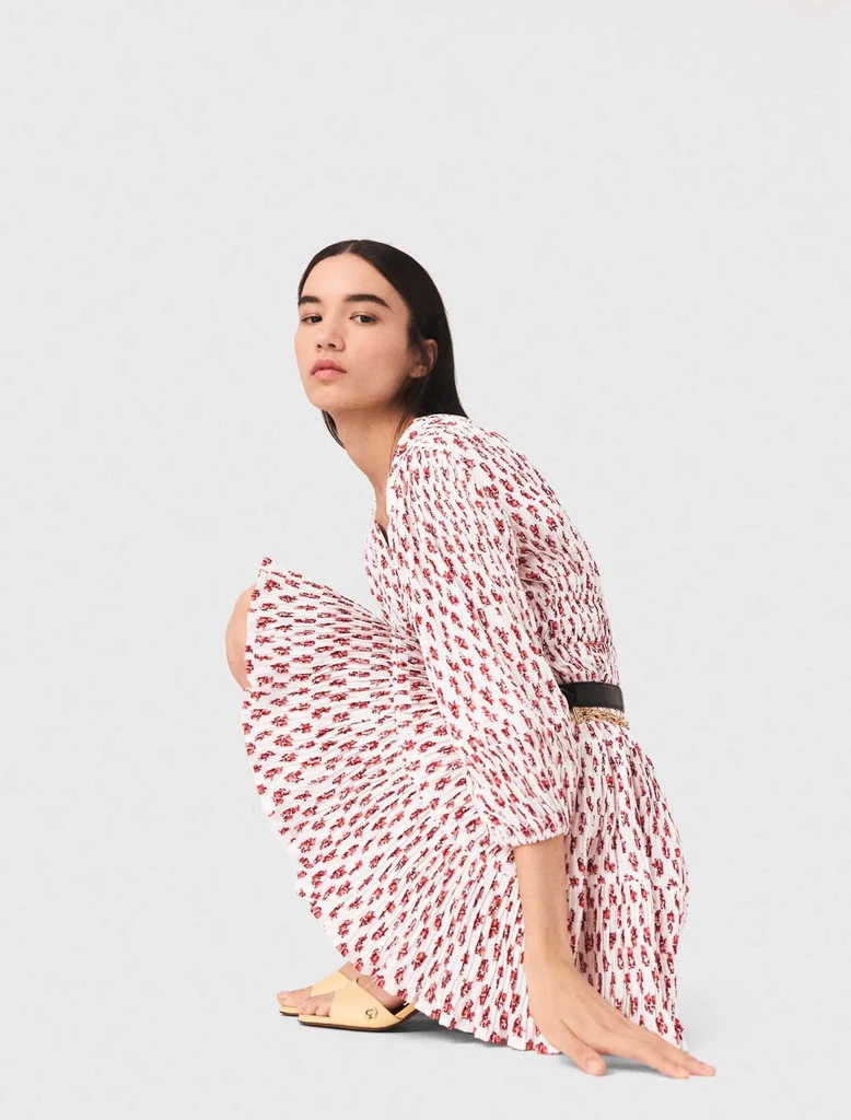 Đầm ngắn xếp ly