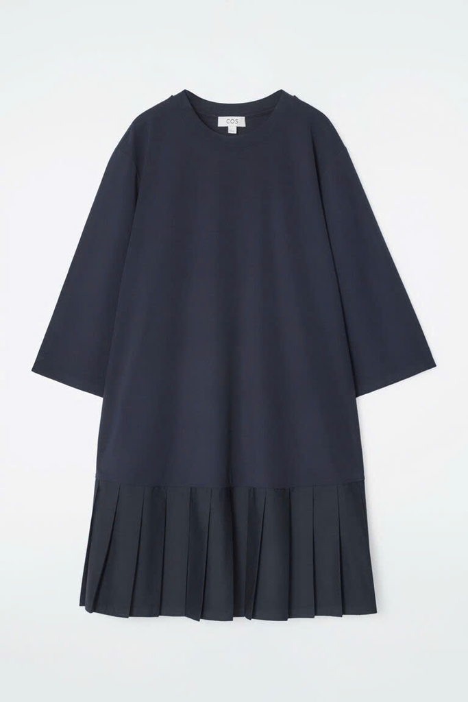 Váy COS suông tay lỡ cổ tròn xếp ly navy
