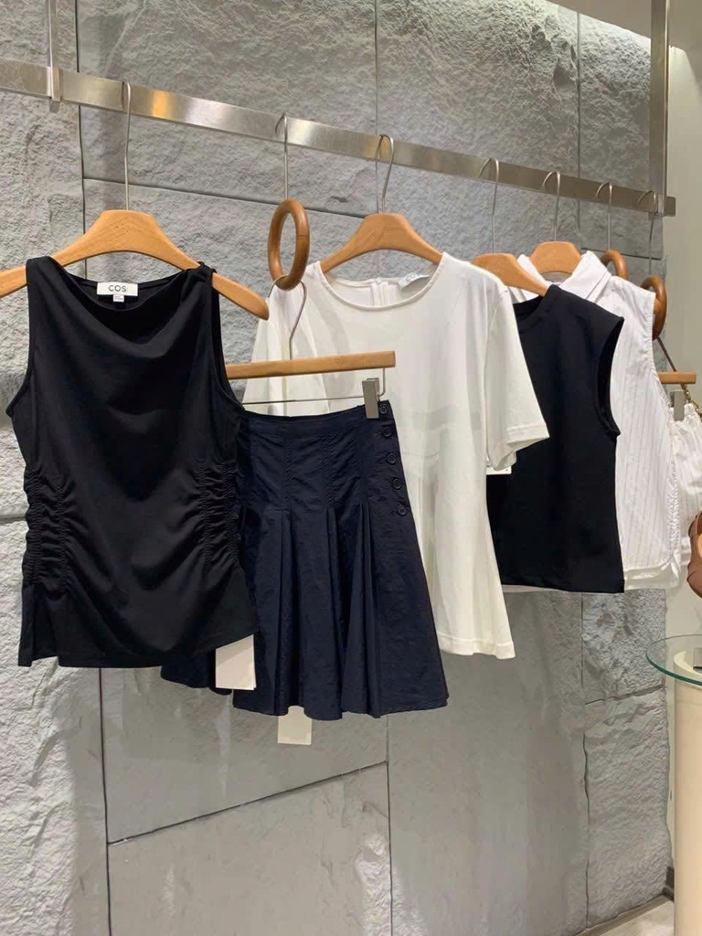 Áo sát nhách COS nhún eo cổ thuyền màu đen
