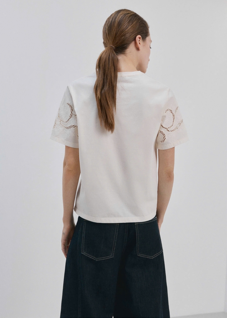 ÁO T-SHIRT COTTON THÊU CẮT