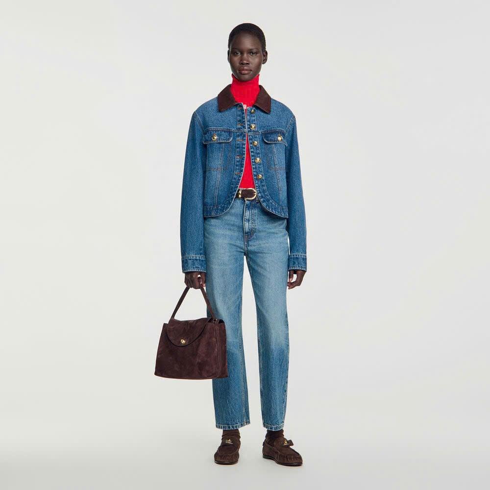 ÁO KHOÁC DENIM VỚI CỔ ÁO BẰNG DA