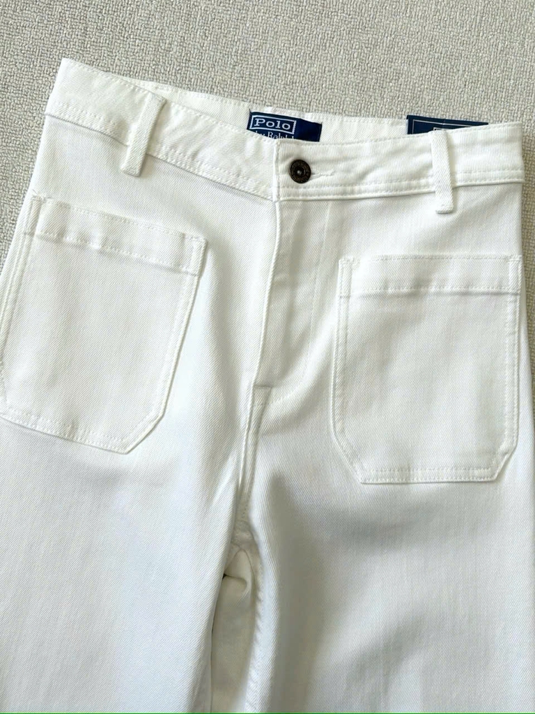 Quần denim trắng ống vẩy