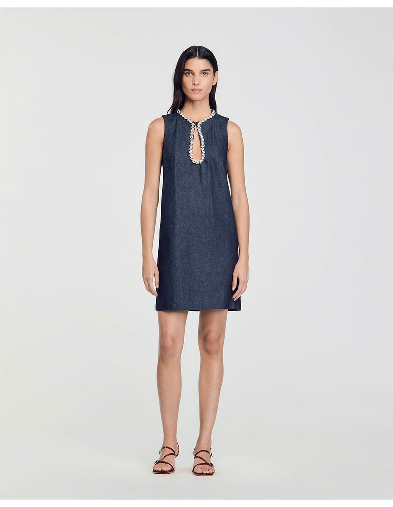 Váy Sandro denim khoét giọt lệ đá dáng suông