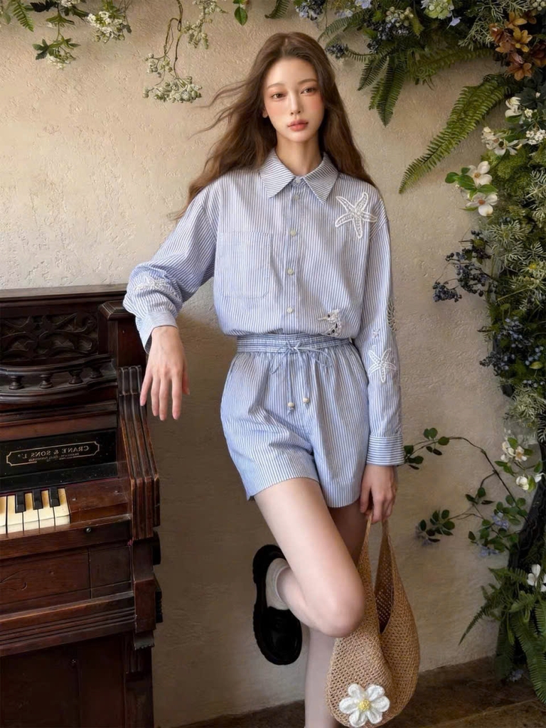 Set ICICLE kẻ xanh Sơ mi mix Quần short ren chỉ trắng